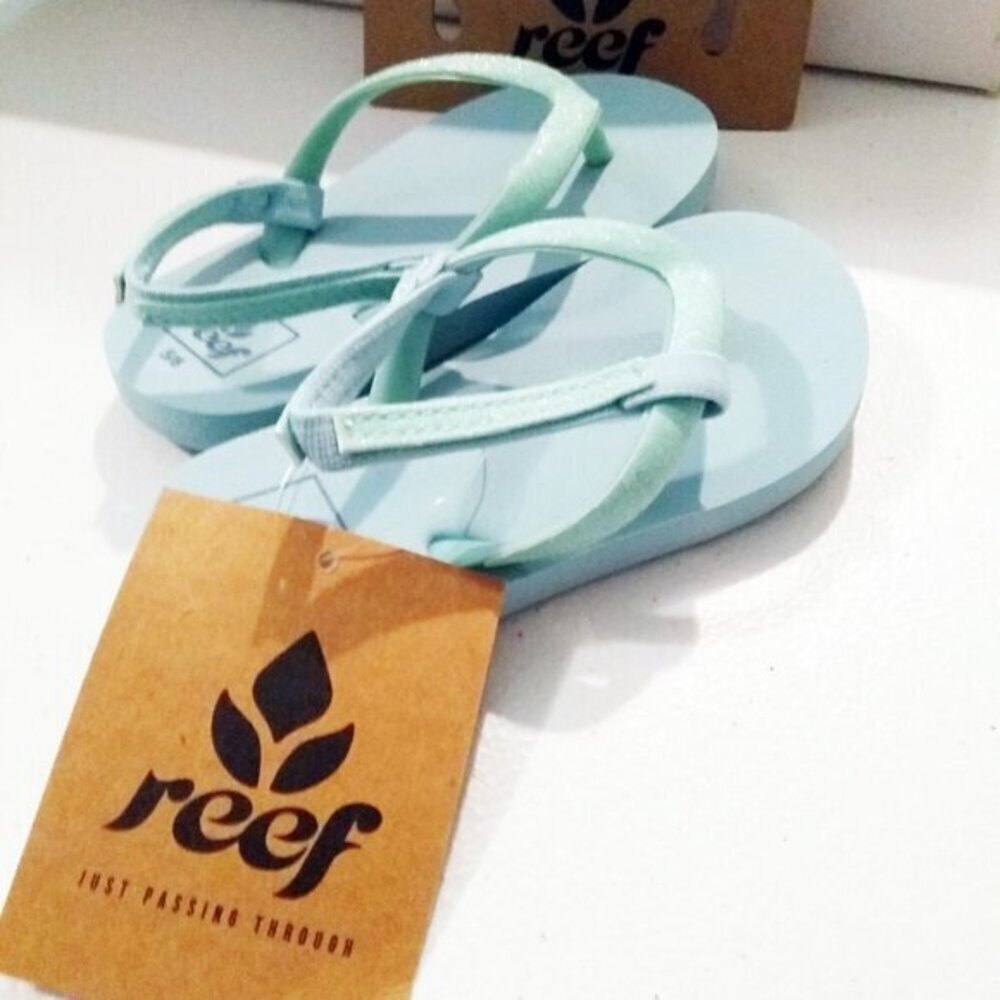 Reef ~ Girl's Teal FlipFlop Sandals Sz 5/6 ~ NWT